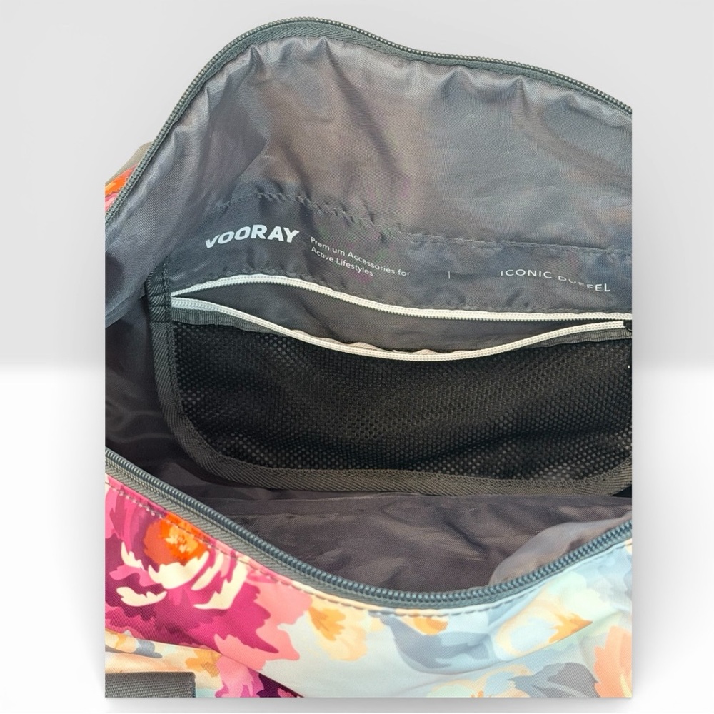 Vooray Iconic Duffel Floral Peony Pink Gray Gym Travel Bag - Picture 4 of 7